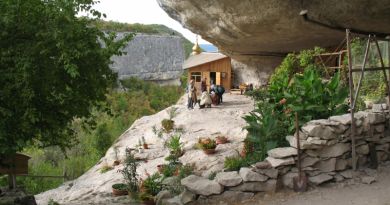 Монастырь в горах Челтер-Коба